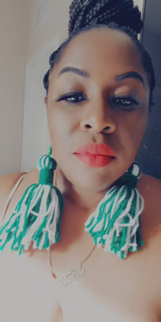 NGIYABONGA